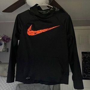 Dri-fit, youth large Nike hoodie for boys
